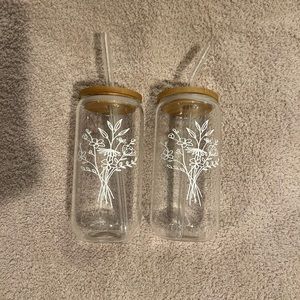 White floral design 16oz glass cup with lid & straw (picture shows 2)